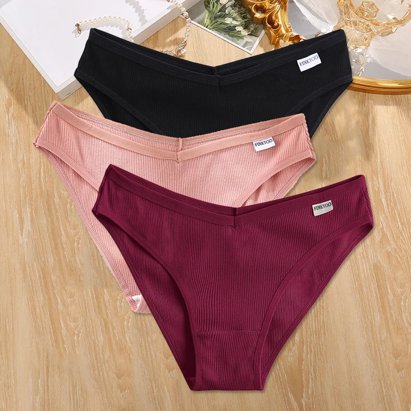 3-Pack Plus Size Cotton Brief Panties – Soft Low-Rise Everyday Underwear for Women (M–4XL, 18 Color Sets)