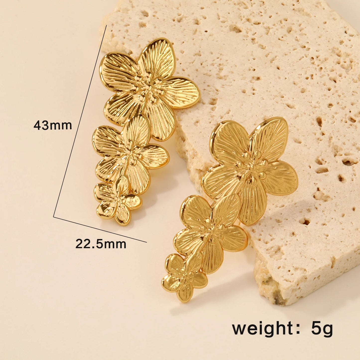 Round Stud Earrings – 18K Gold-Plated Geometric Stainless Steel Piercing Earrings for Women