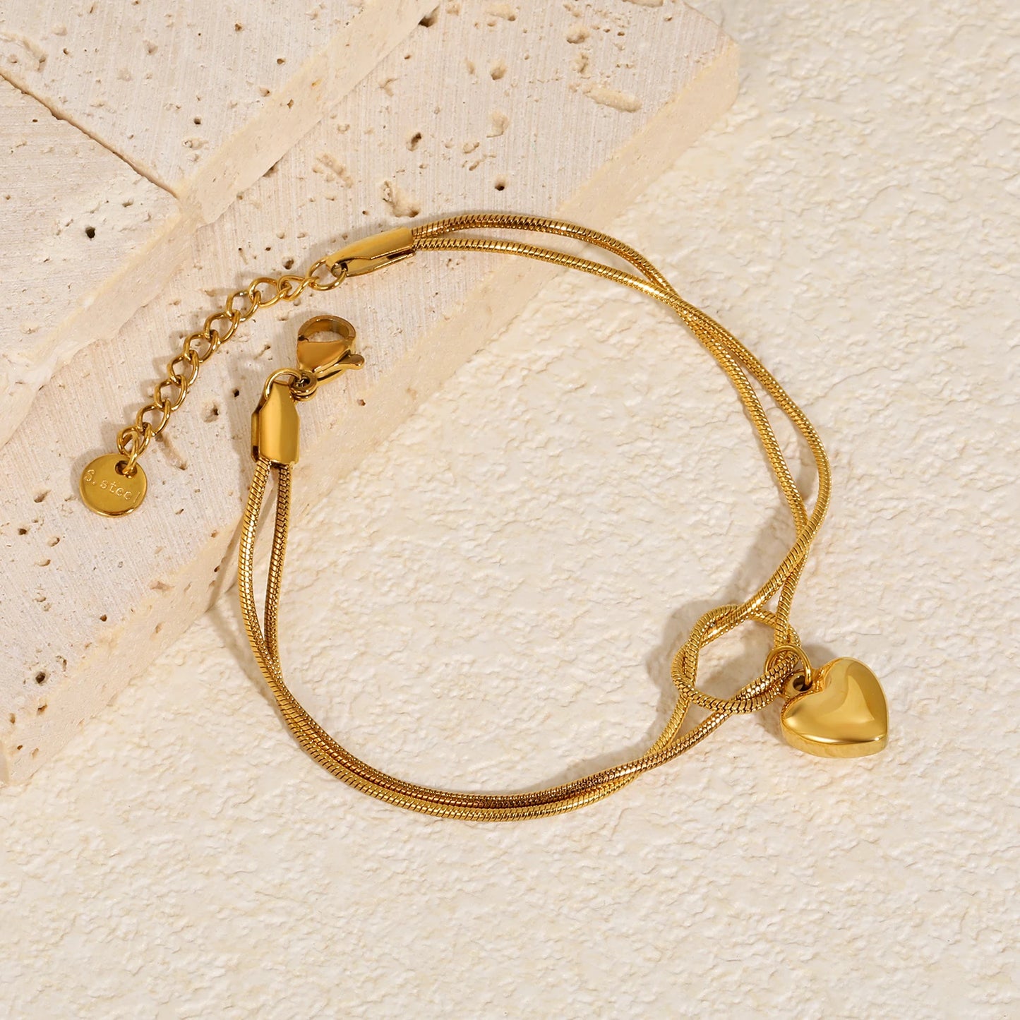 Cubic Heart Charm Bracelet – 18K Gold-Plated Stainless Steel Snake Chain for Women & Men