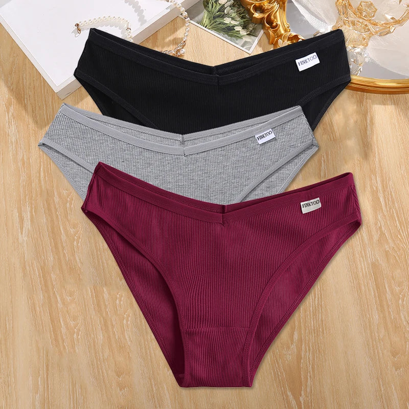 3-Pack Plus Size Cotton Brief Panties – Soft Low-Rise Everyday Underwear for Women (M–4XL, 18 Color Sets)