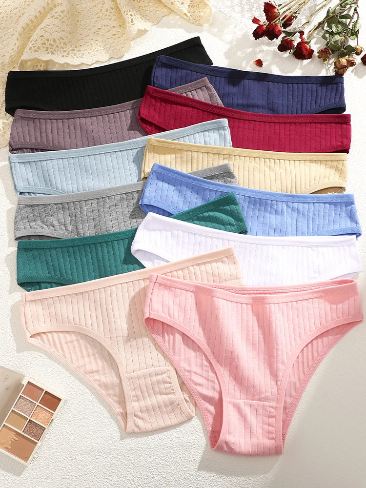 5-Pack Cotton Striped & Solid Brief Panties – Breathable Low-Rise Underwear for Women (M–XL, 12 Color Sets)