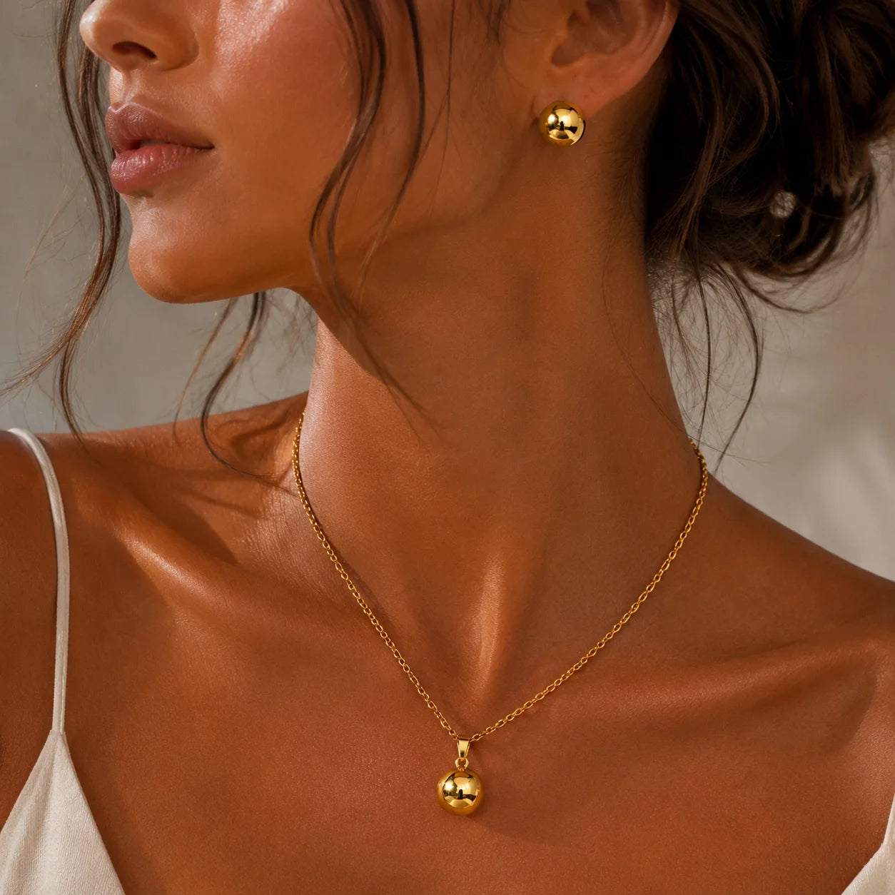 Cubic Heart Jewelry Set – 18K Gold-Plated Stainless Steel Necklace & Bracelet for Women