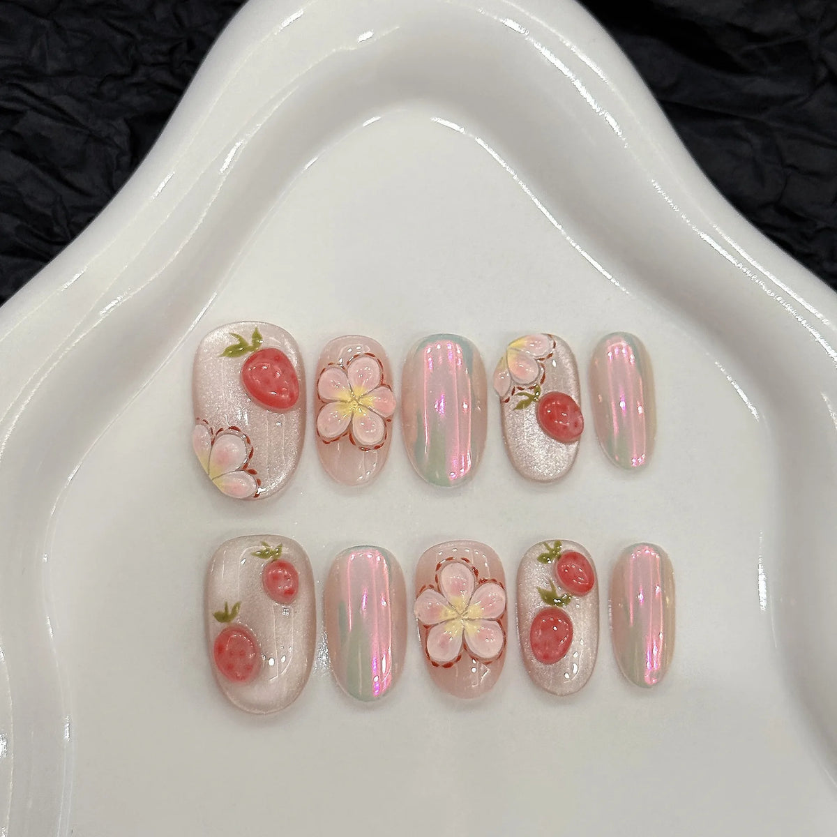 Short Oval Cat Eye Press-On Nails - 10-Piece Handmade Set