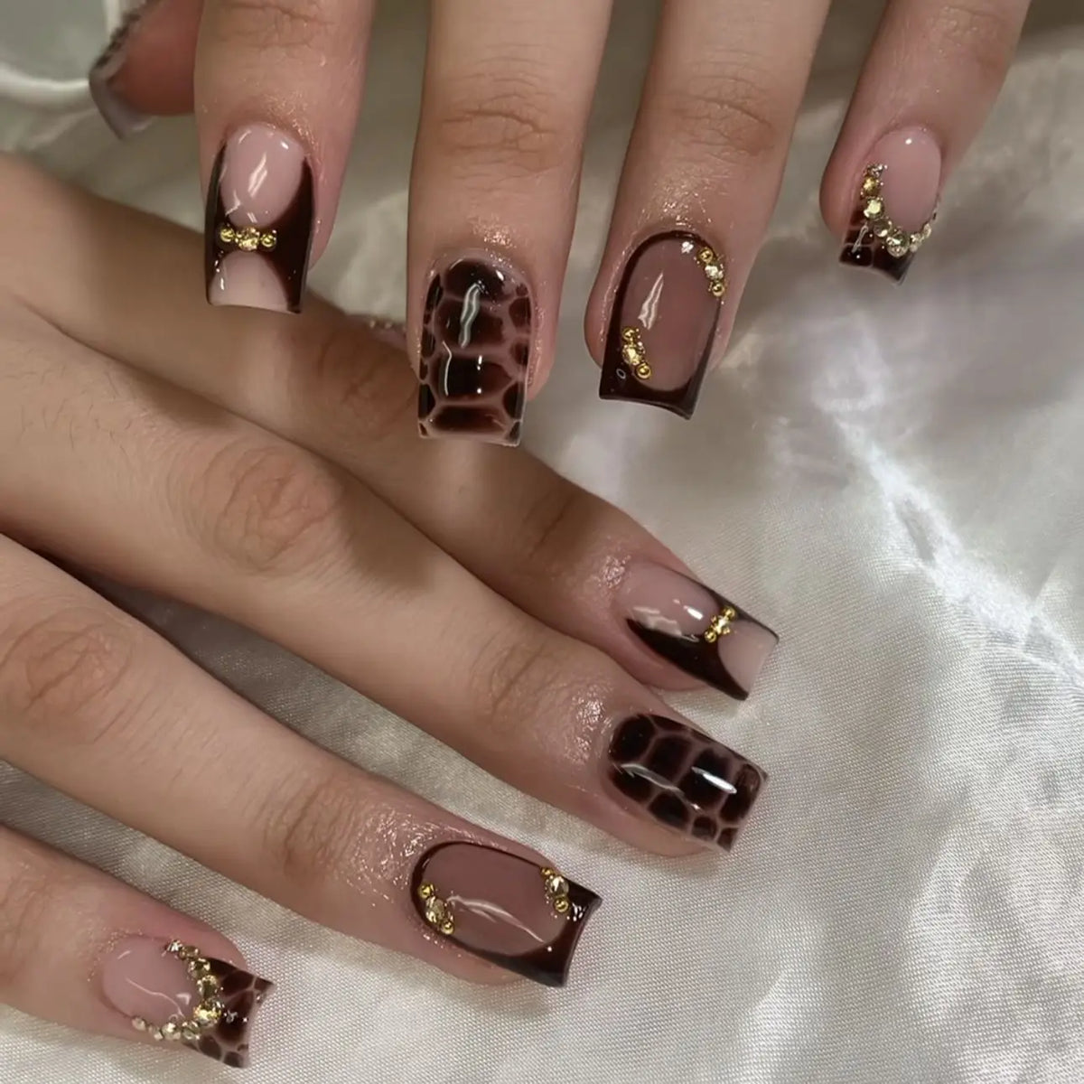 Medium Square Press-On Nails with Adhesive - Blush Pink Floral & French, 24 Pieces
