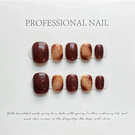 Short Caramel Press-On Nails – Handmade Leopard & Amber Designs, 10 Pieces
