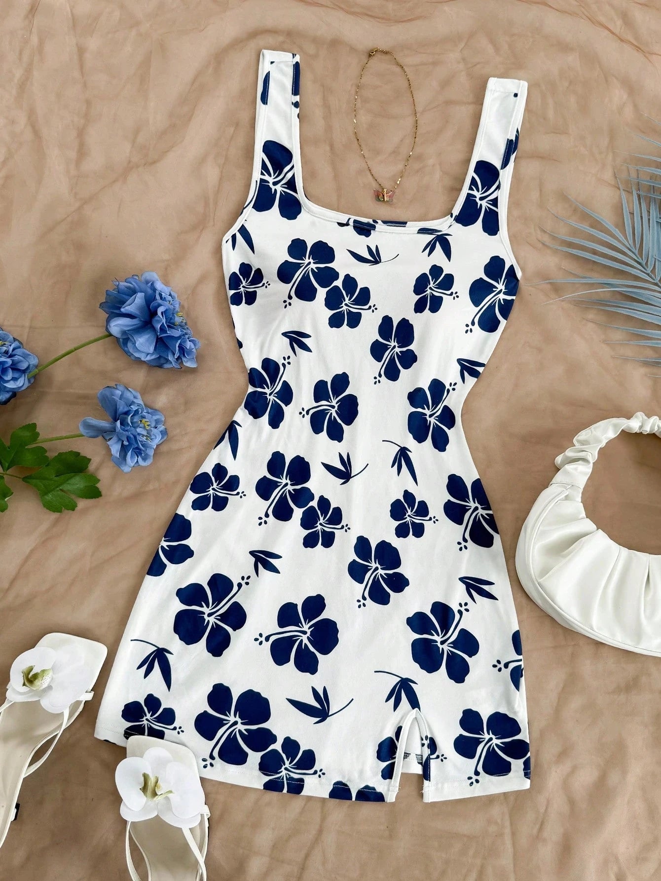 Women's Sexy Vacation Style U-Neck Flower Print Open Back Side Slit Mini Dress for Spring/Summer