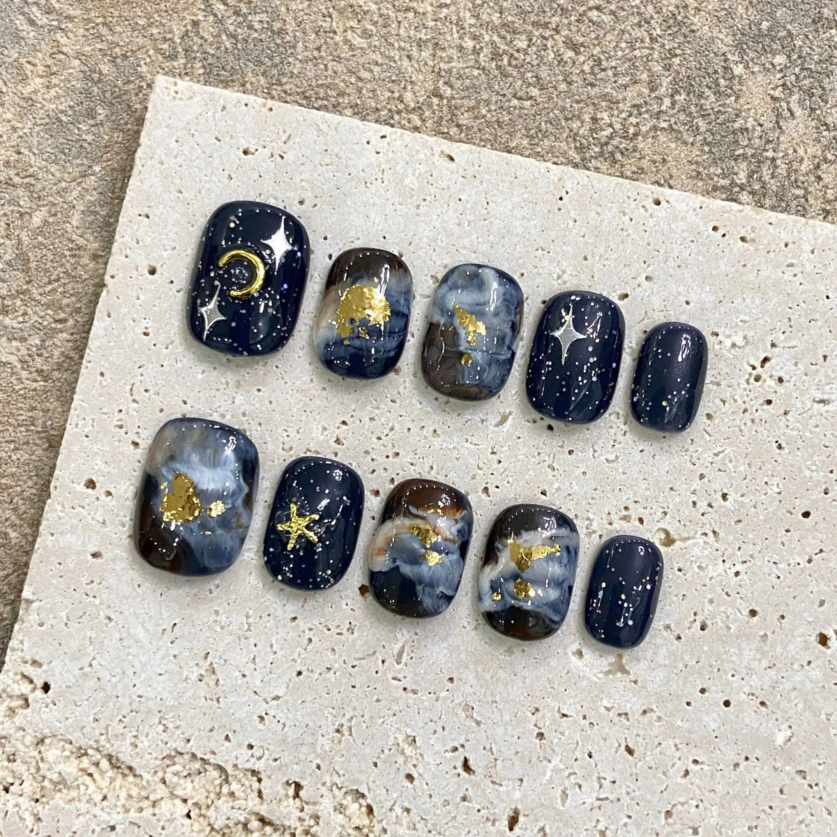 Short Caramel Press-On Nails – Handmade Leopard & Amber Designs, 10 Pieces
