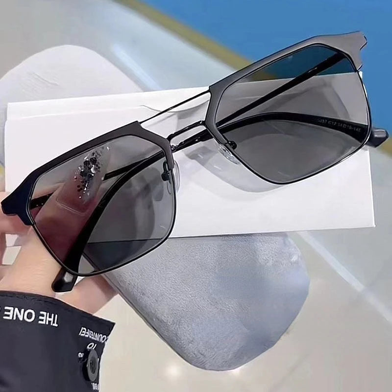 Luxury Intelligent Photochromic Myopia Glasses Double Deam Color Changing Finished Near-sighted Eyewear Men Women Minus Diopters