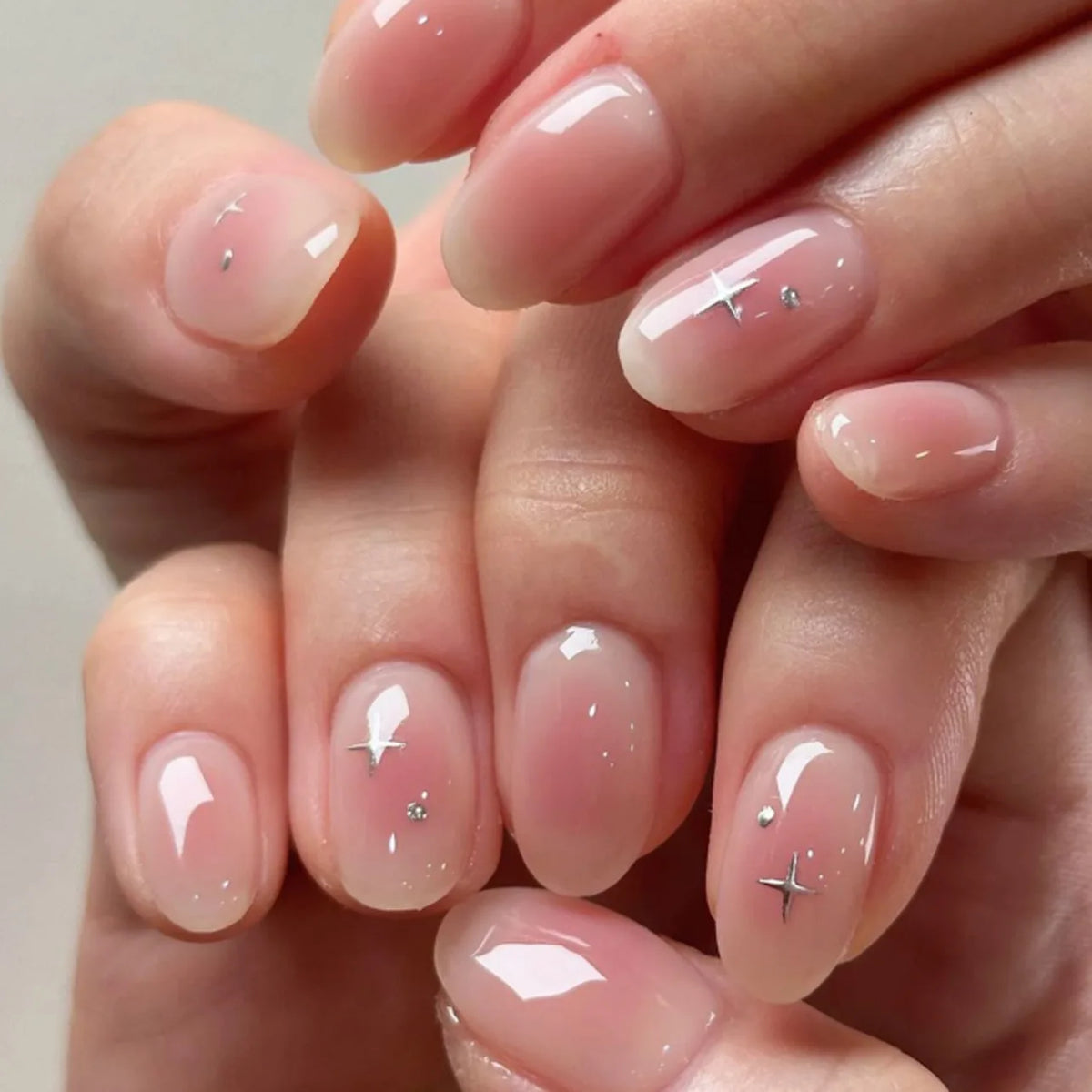 Short Almond Cat Eye Press-On Nails - Glossy Glitter, 24 Pieces