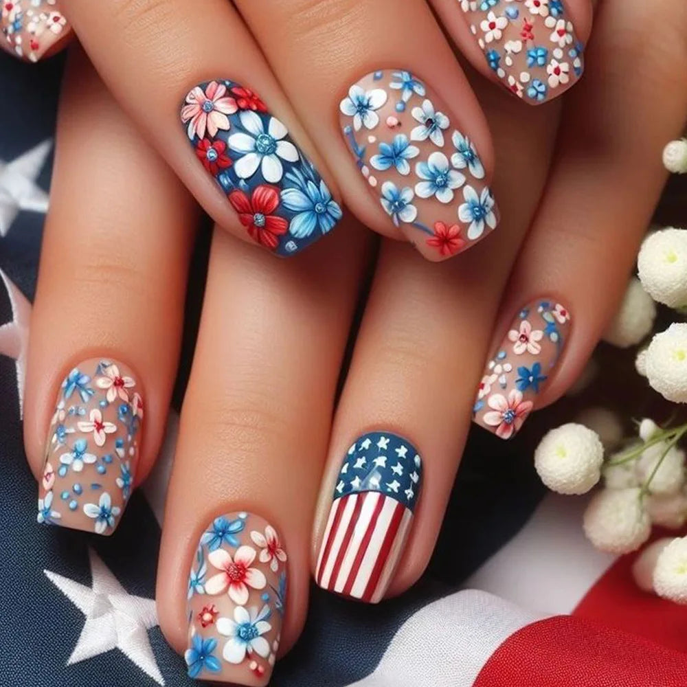 Short Coffin Press-On Nails – Stars & Moon, 24-Piece Set
