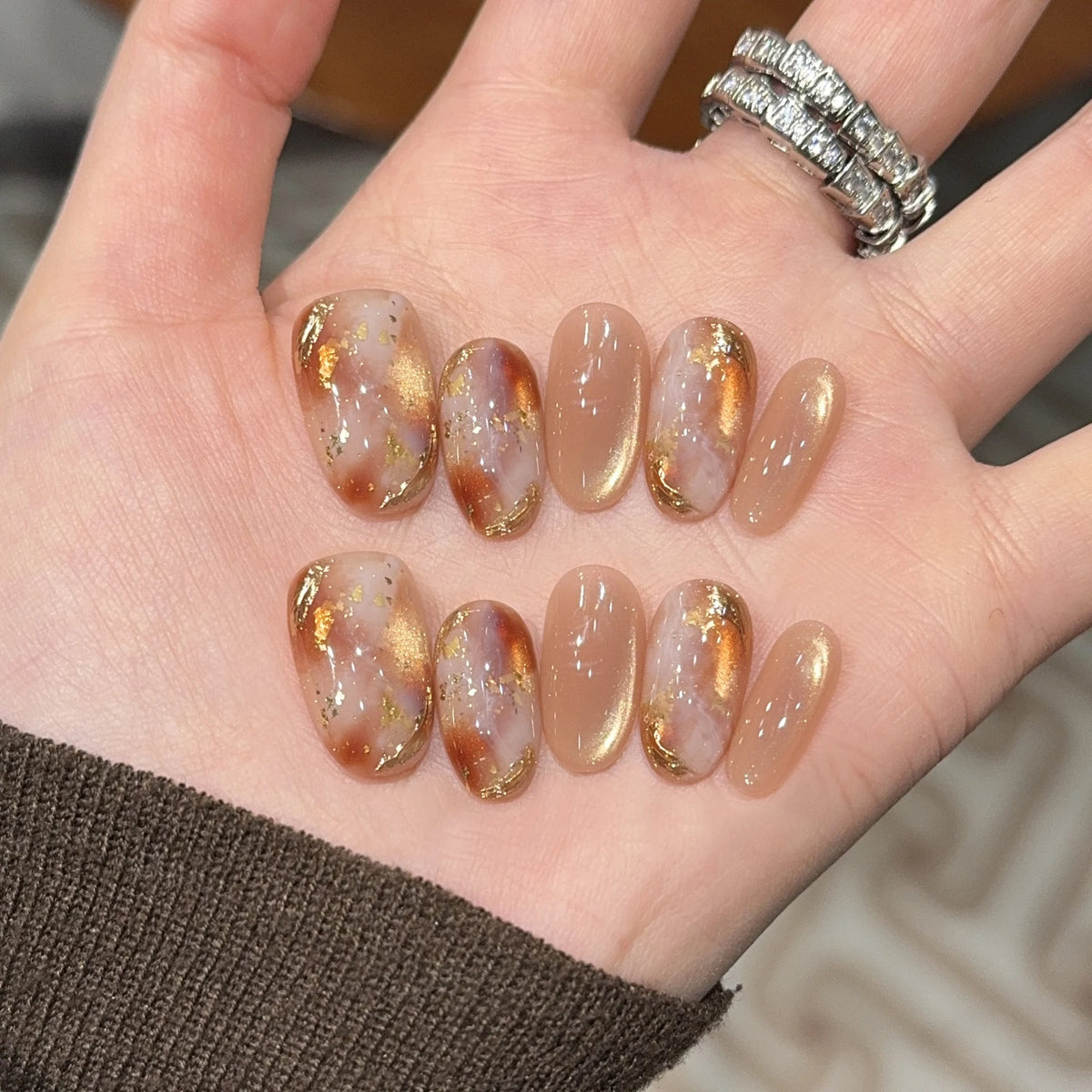 Handmade Cat-Eye Press-On Nails – Glitter Almond 10-Piece Kit