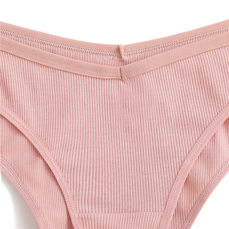 3-Pack Plus Size Cotton Brief Panties – Soft Low-Rise Everyday Underwear for Women (M–4XL, 18 Color Sets)