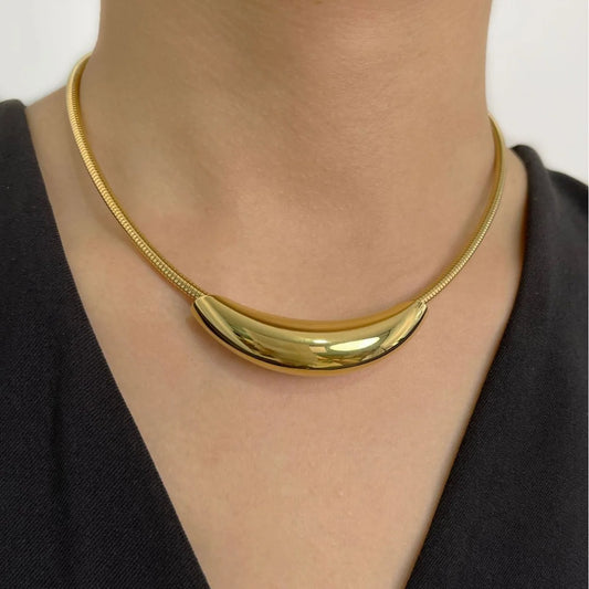 Snake Bone Chain Choker – French Statement Metal Tube Collar Necklace for Women