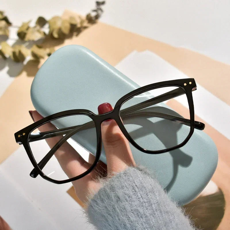 Oversized Retro Square Reading Glasses | +1.00 to +4.00